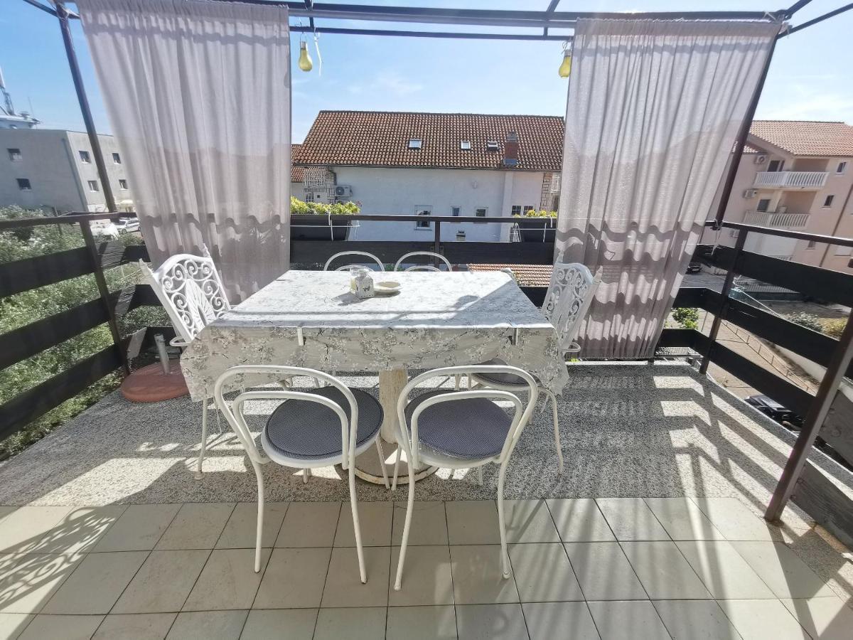 Apartments Marijana Vodice Exteriör bild
